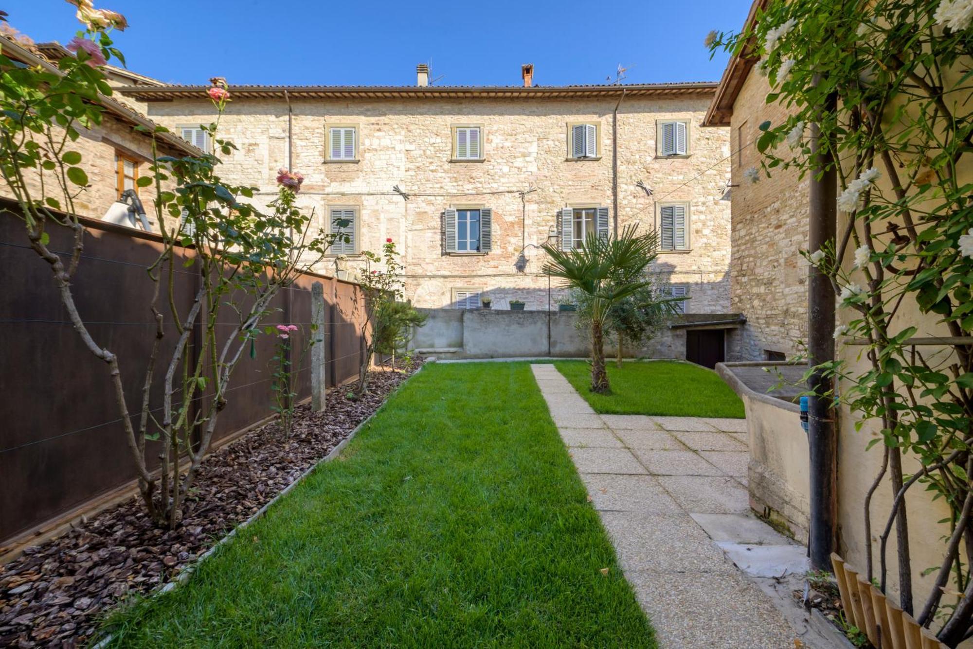 Via Mazzini 23A Lägenhet Gubbio Exteriör bild